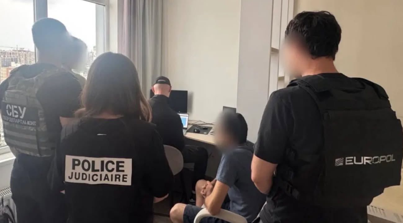 XSSis Admin arrested by French authorities.

The arrest took place in Kyiv, Ukraine, on July 22. He is also believed to have run thesecure[.]biz, a private messaging service.

Through these services, the suspect is thought to have made over EUR 7 million in advertising.