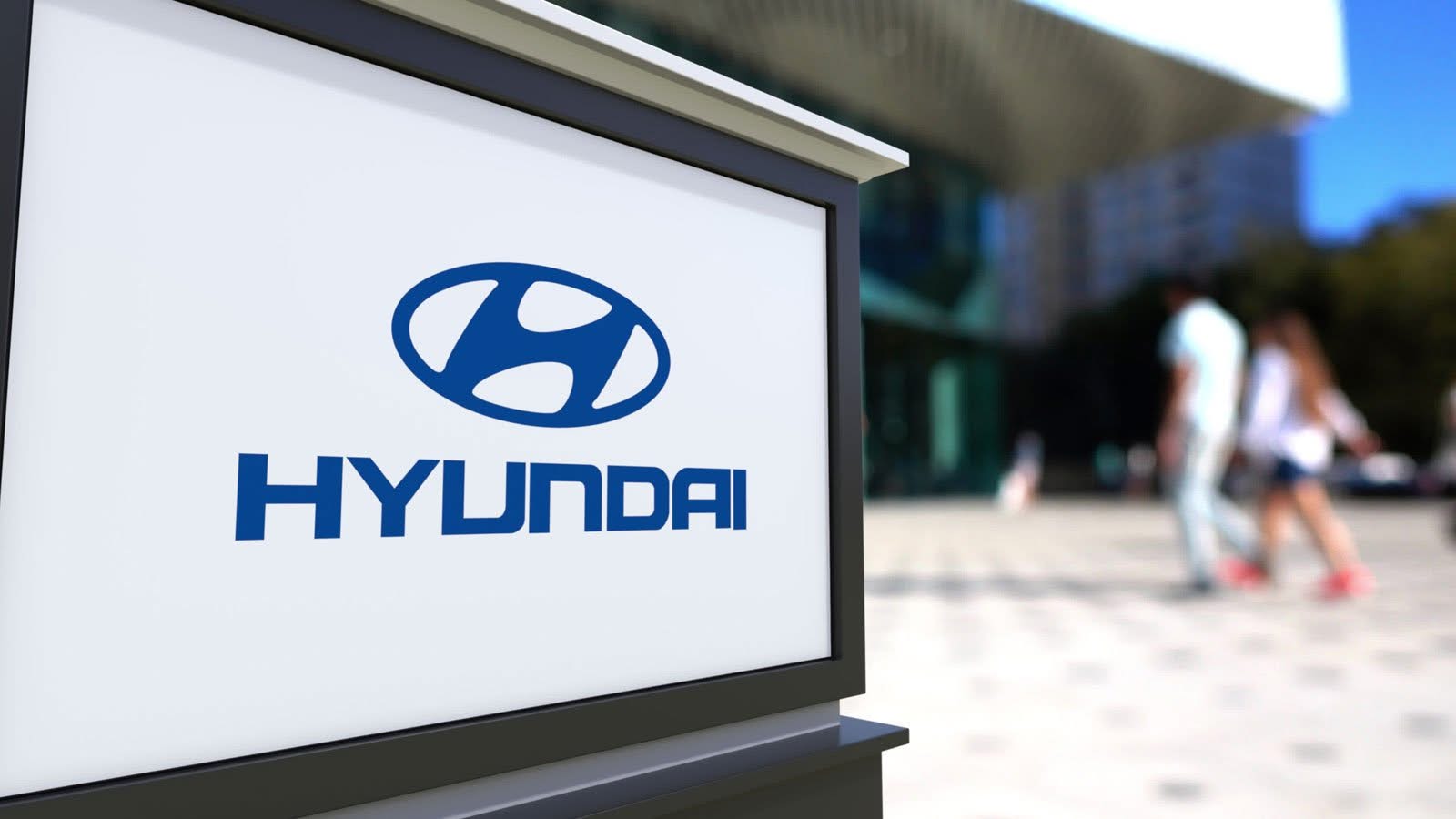 Hyundai AutoEver America data breach exposes SSNs, drivers licenses

Hyundai AutoEver America has experienced a data breach where hackers accessed sensitive information, including names, SSNs, and driver’s licenses. 

